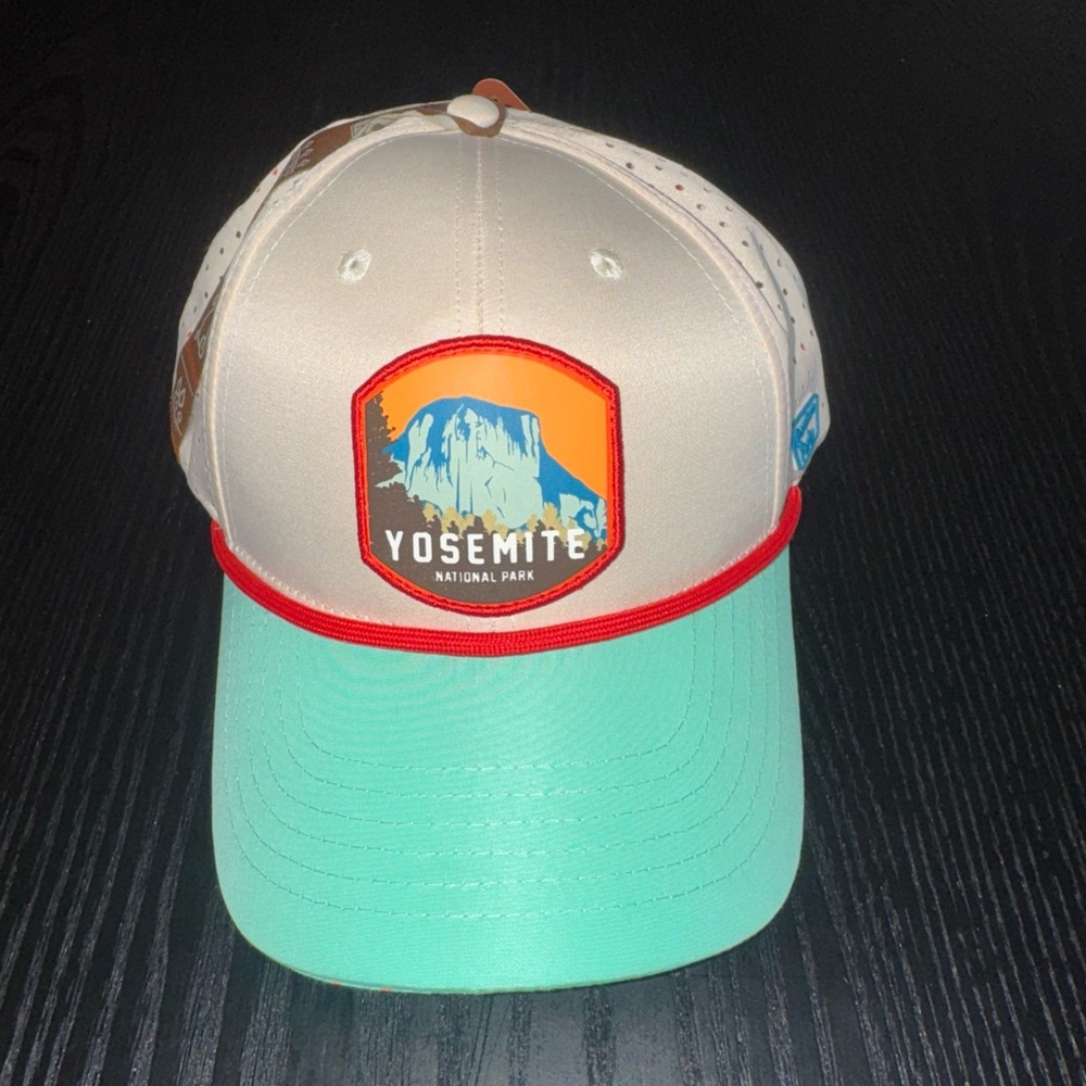 Yosemite National Park Trucker Hat Unisex OSFA Green Cream Premium Parks New Tag